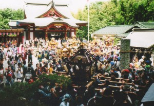 諏訪神社例大祭（撮影：中村カメラ）